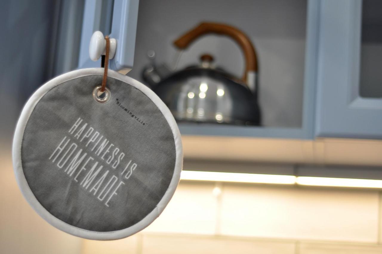 בראשוב Black Gate - 2 Bedroom Apartment In The Heart Of Old Town With Free Private Secured Parking מראה חיצוני תמונה
