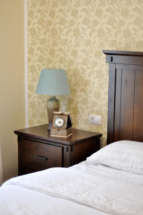בראשוב Black Gate - 2 Bedroom Apartment In The Heart Of Old Town With Free Private Secured Parking מראה חיצוני תמונה